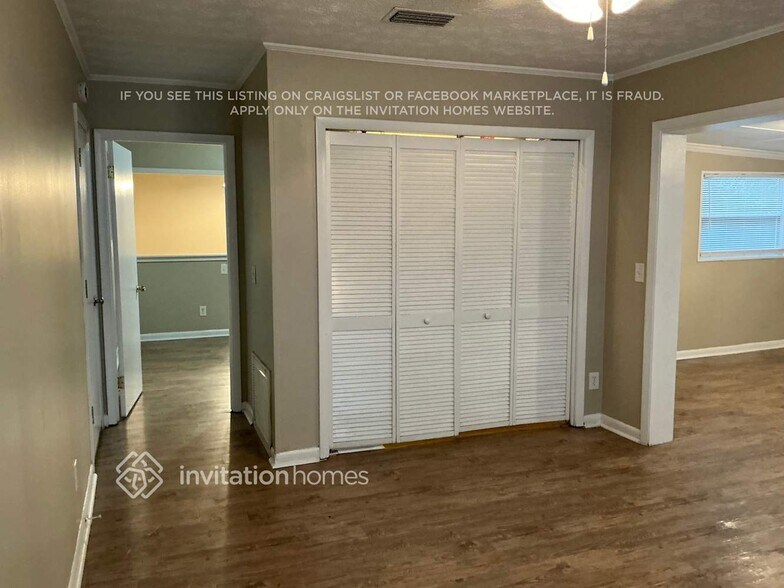 Building Photo - 1116 Willow Ln