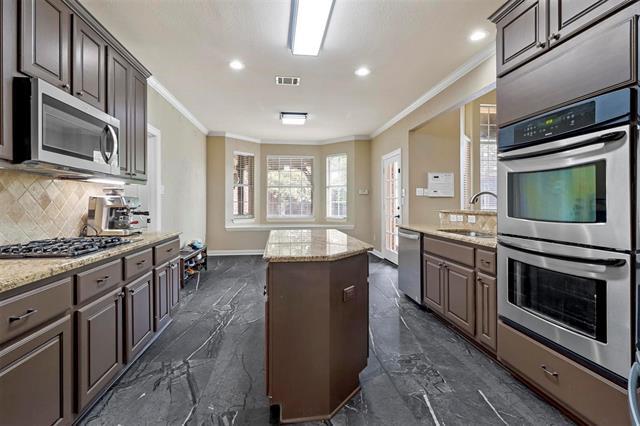 Building Photo - 4313 Oak Knoll Dr