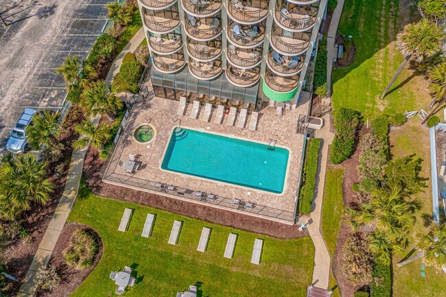 Building Photo - 2310 N Ocean Blvd