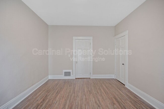 Building Photo - 816 Windham Ave