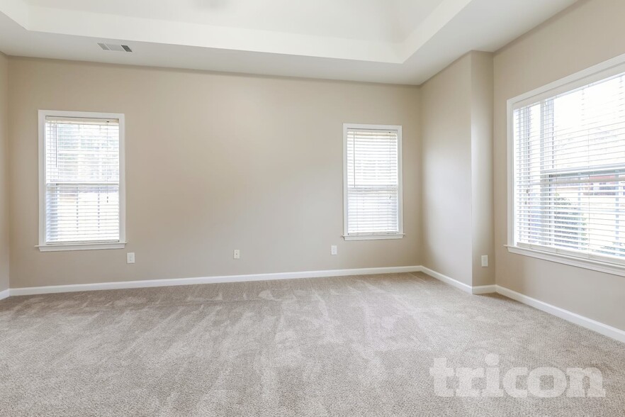 Building Photo - 115 Victor Ln