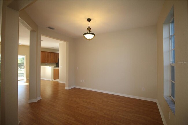 Building Photo - 4749 Oakley Rd