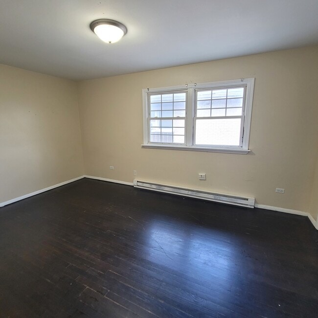 Building Photo - 2110 Hebron Ave