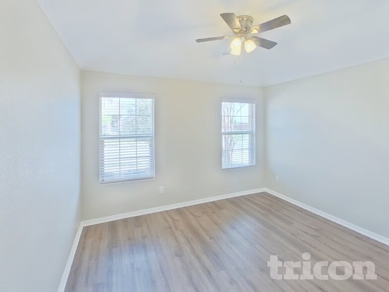Building Photo - 752 Rutherford Dr