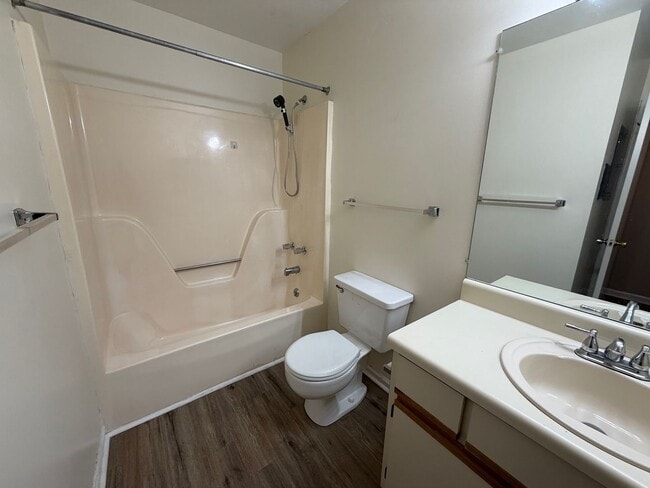 Building Photo - Court Square Condominiums, Unit A-104