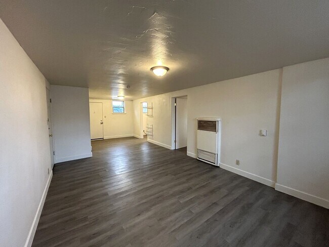 Building Photo - Unbeatable Value in Old Town Fort Collins!