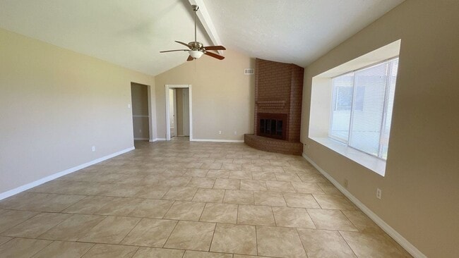 Building Photo - 306 Aft Way