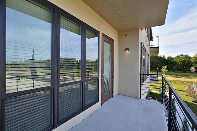 Building Photo - 106 Bella Toscana Ave