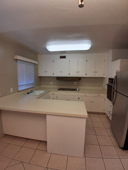 Building Photo - 1518 Pearl St