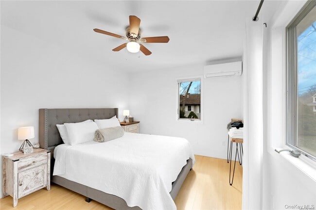 Building Photo - 485 Sutton Pl