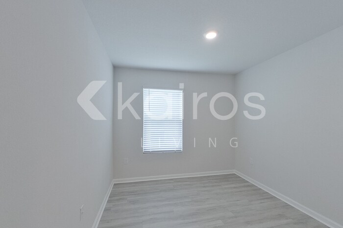 Building Photo - 4655 Malay Cir