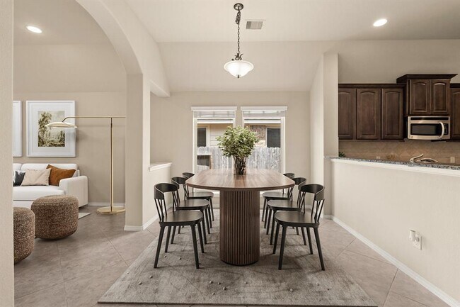 Building Photo - 4211 Ponderosa Hills Ln