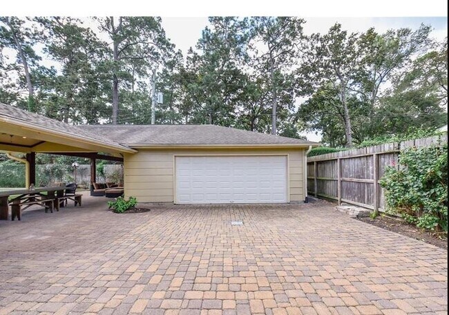 Building Photo - 13123 Conifer Rd