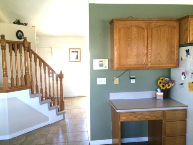 Building Photo - 2258 W 5700 S