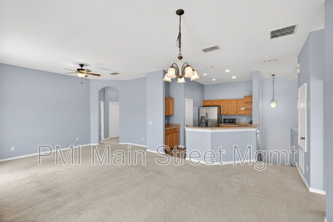 Building Photo - 10935 Derringer Dr