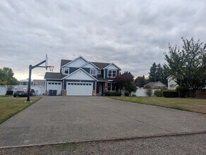 Building Photo - 17833 Irwin St SW