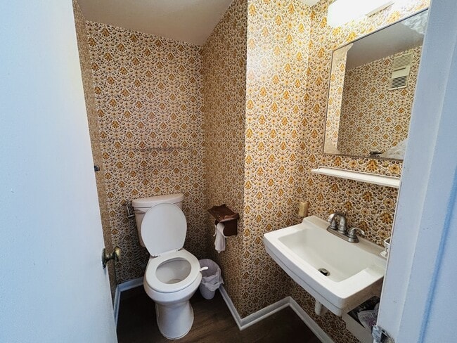 Building Photo - 3888 Chancery Ln