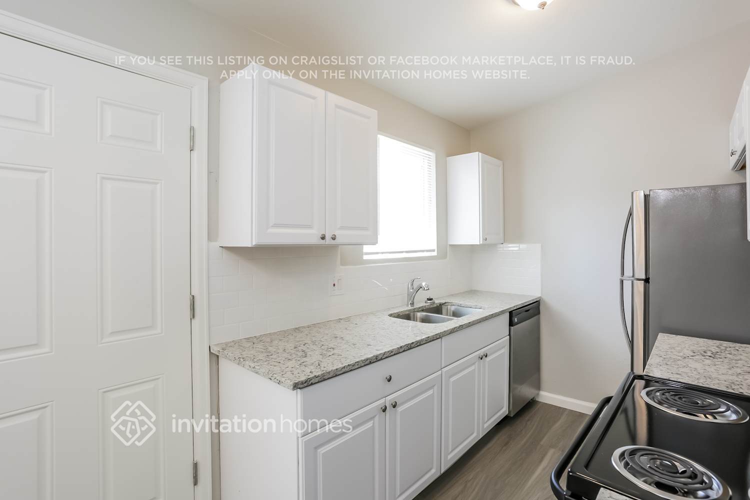 Building Photo - 4895 S Pagosa Cir