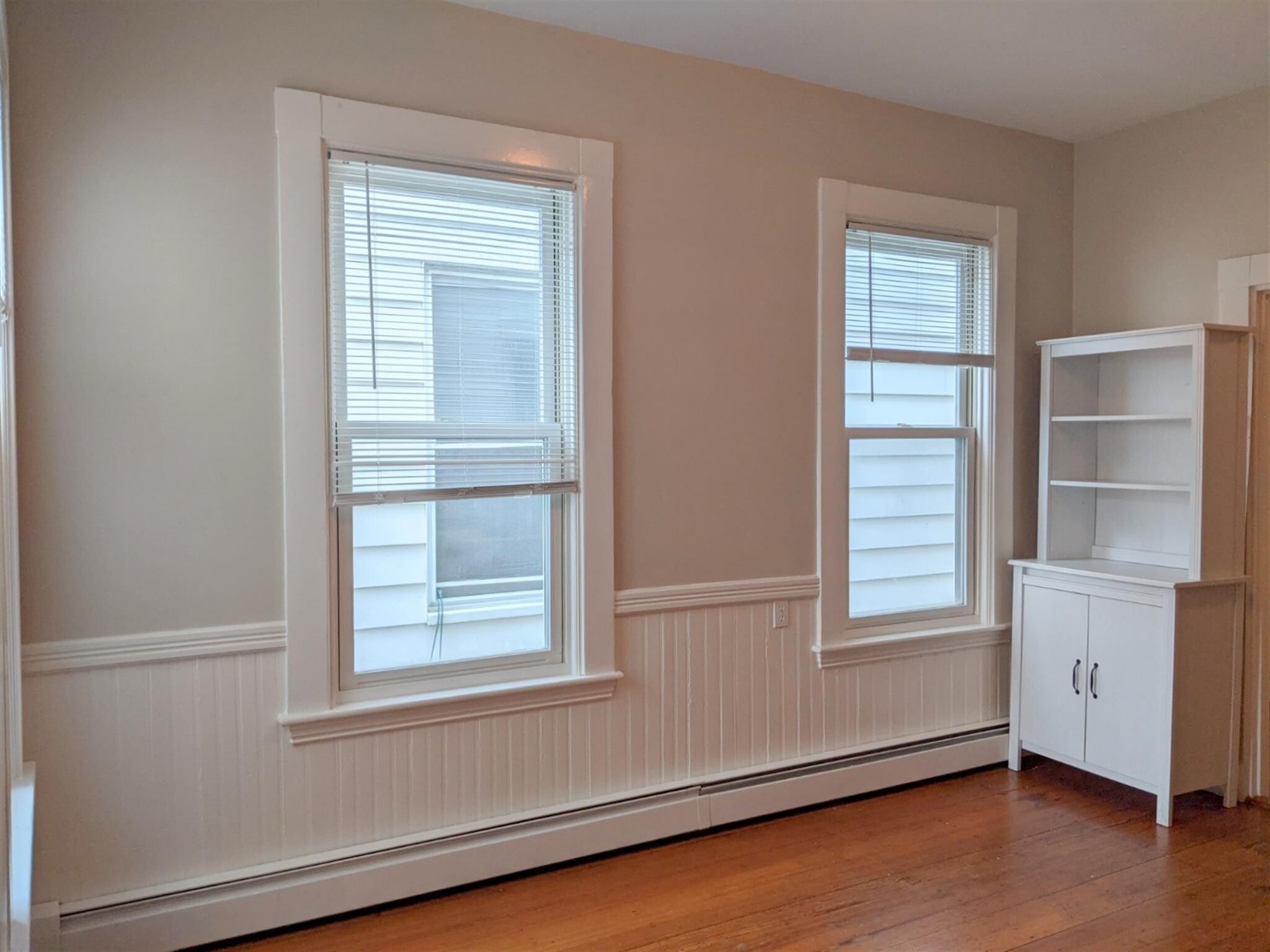 Building Photo - 16 Park Ave