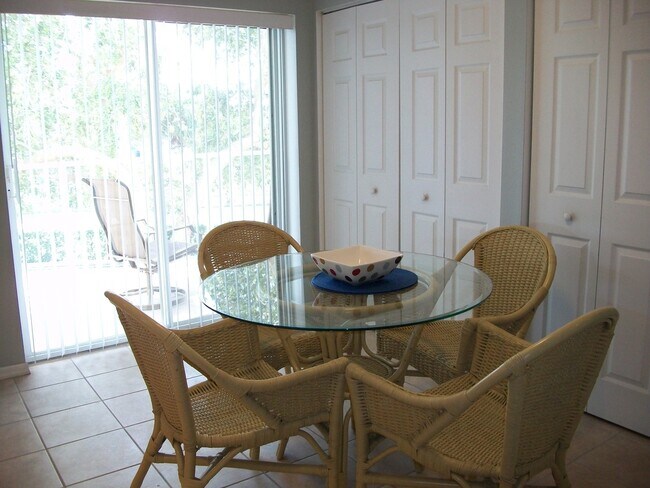 Building Photo - BEAUTIFULLY FURNISHED, 3 BEDROOM 2 BATH,  VACATION CONDO!