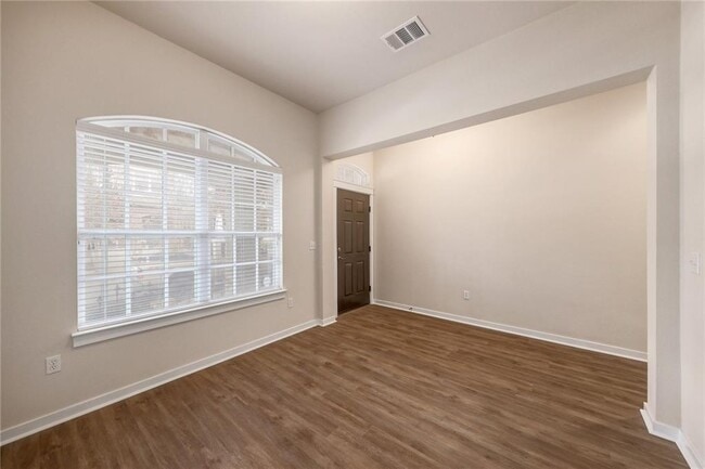 Building Photo - 1925 Littlefield St