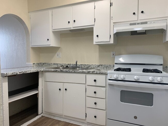 Interior Photo - Alvarado Square