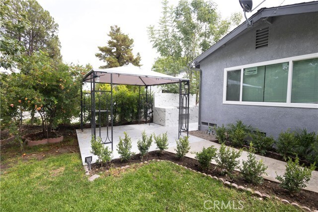 Building Photo - 22257 MacFarlane Dr