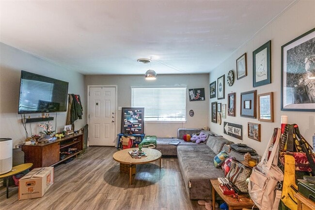 Building Photo - 2021 Wheless Ln