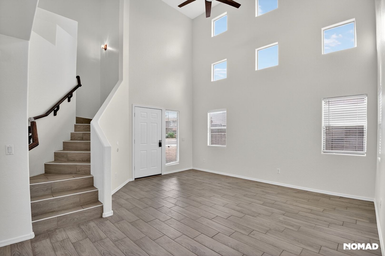 Building Photo - 7118 N 77th Dr