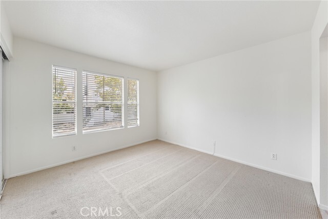 Building Photo - 14 Abrigo