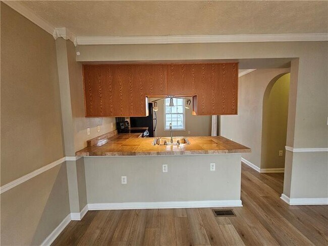 Building Photo - 518 Ten Point Ln