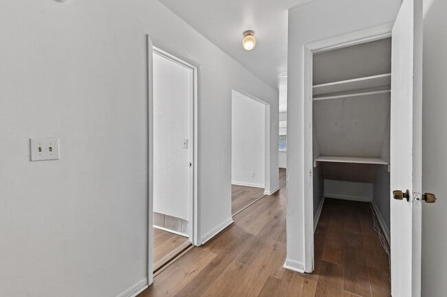 Building Photo - 635 6th St