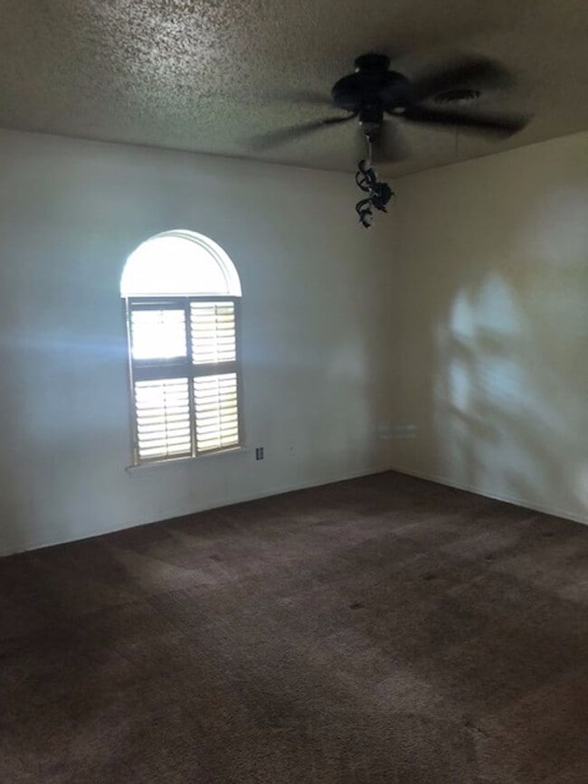 Building Photo - 6718 Arroyo Dr