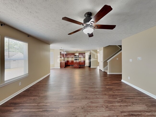 Building Photo - 1376 Blue Ridge Ln