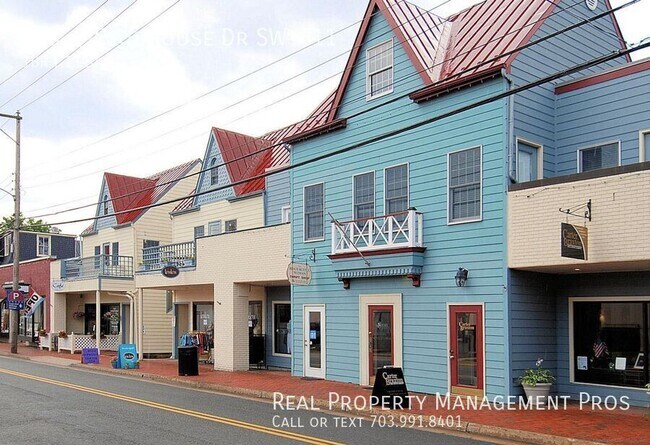 Building Photo - 125 Clubhouse Dr SW