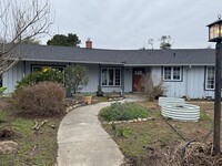 Building Photo - Beautiful 3 bedroom gated home in Aptos Hi...