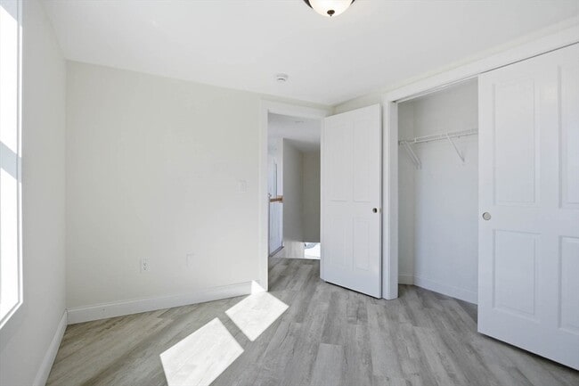 Building Photo - 23 Blake St