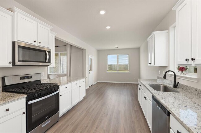 Building Photo - 14213 Freeboard Dr