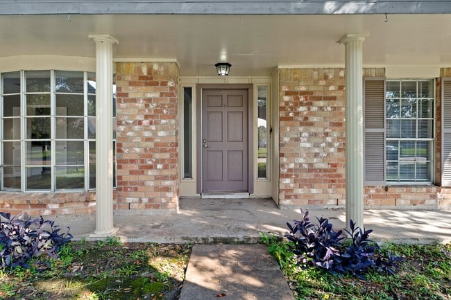 Building Photo - 13542 Wimbledon Dr