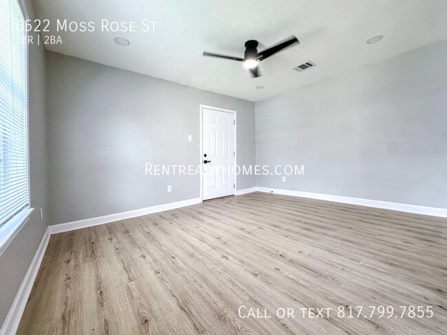 Building Photo - 6522 Moss Rose St
