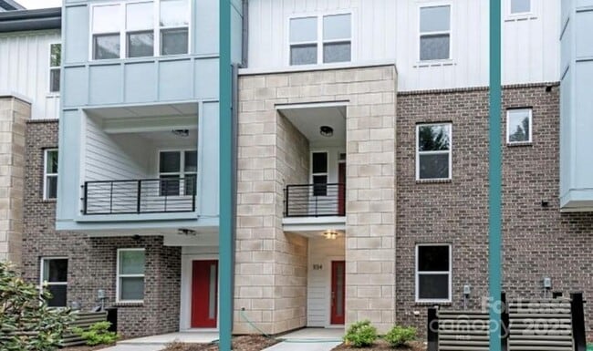 Building Photo - 1134 E 36th St