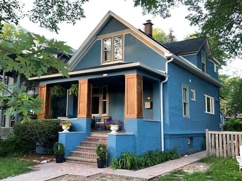 Building Photo - 1119 Wesley Ave