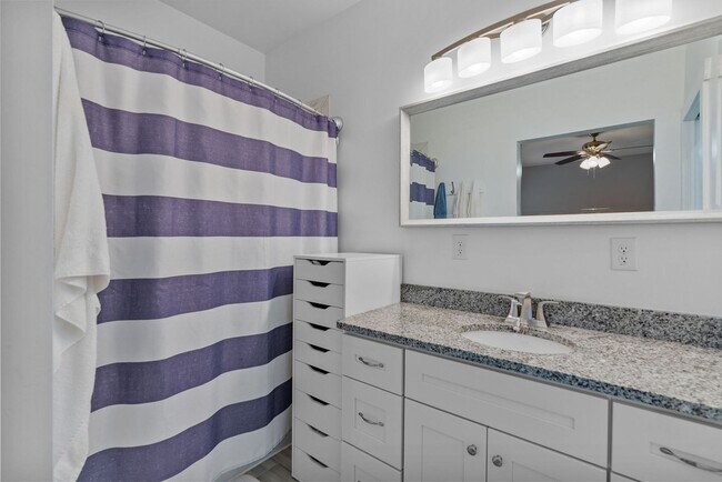 Building Photo - Charming 3-Bedroom Home in Suffolk!
