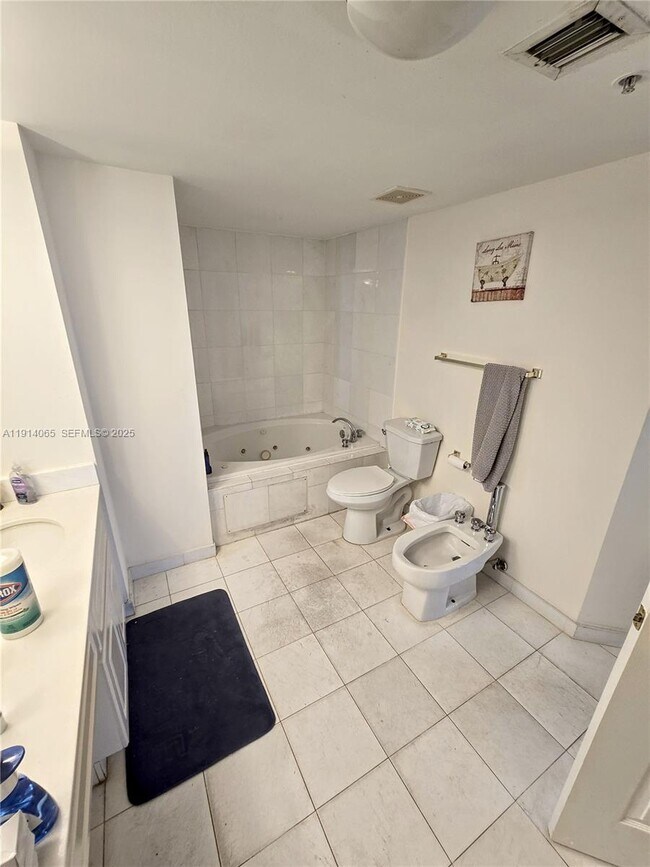 Building Photo - 6301 Collins Ave