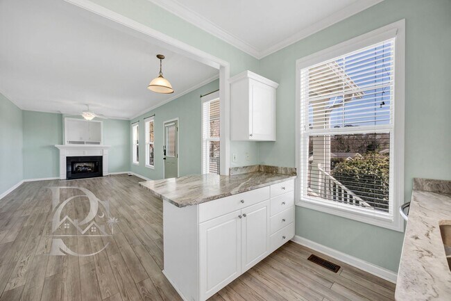 Building Photo - DOWNTOWN COLUMBIA BUNGALOW