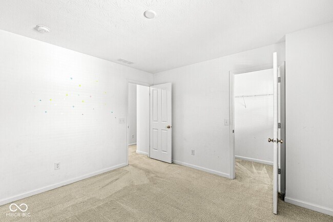 Building Photo - 7826 Gray Eagle Dr