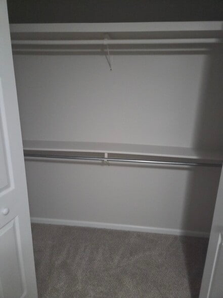 Building Photo - 103 Candystick Cir