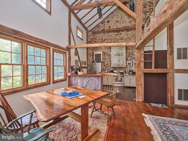 Building Photo - 5694 Carversville Rd
