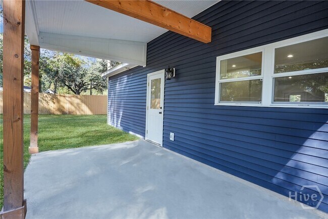 Building Photo - 309 Honey Ridge Rd