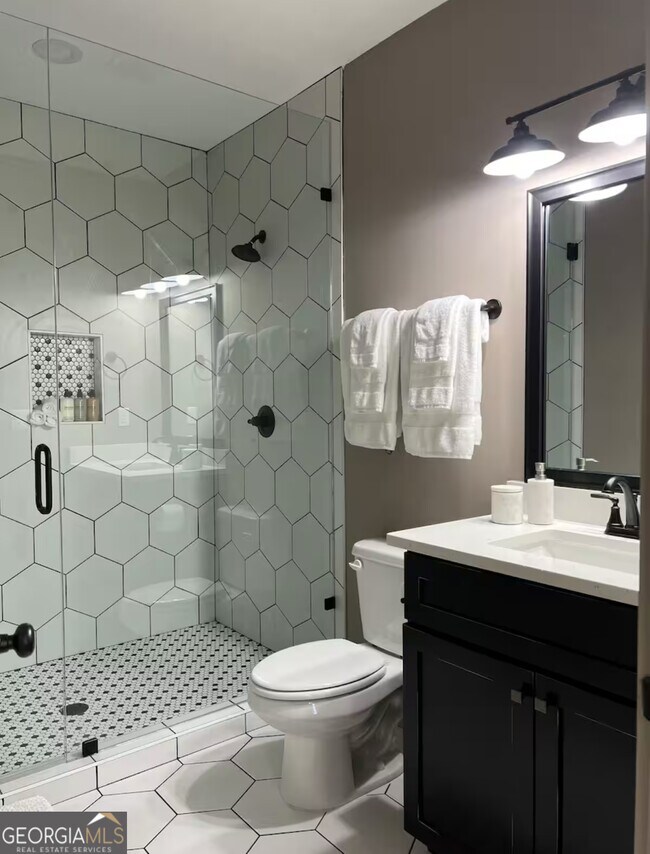 Building Photo - 950 Island Shoals Rd